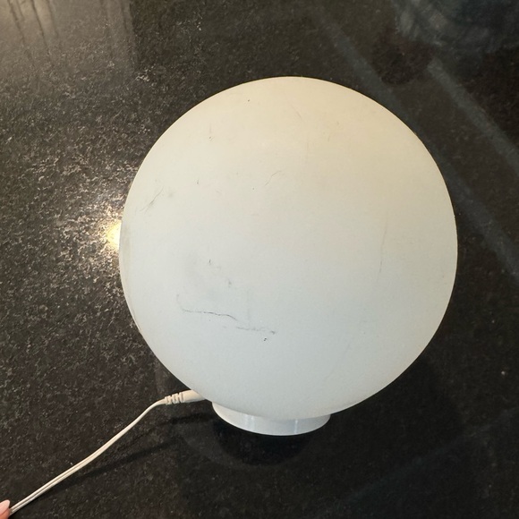 LED Sphere Light - Picture 4 of 5